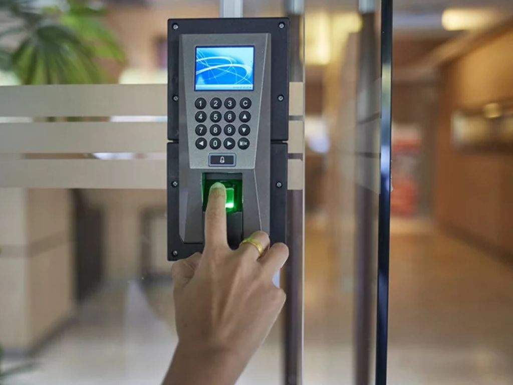 Top những bộ lưu điện cho hệ thống Access Control 2