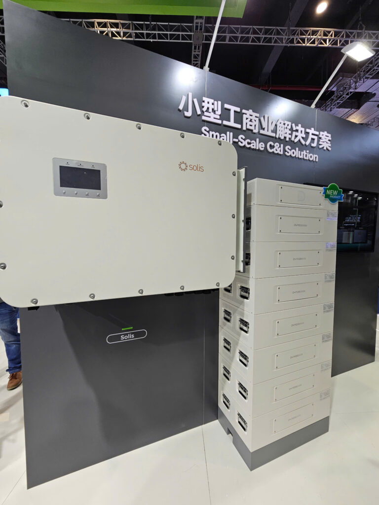 Combo Dyness Stack100 và Inverter Hybrid Solis